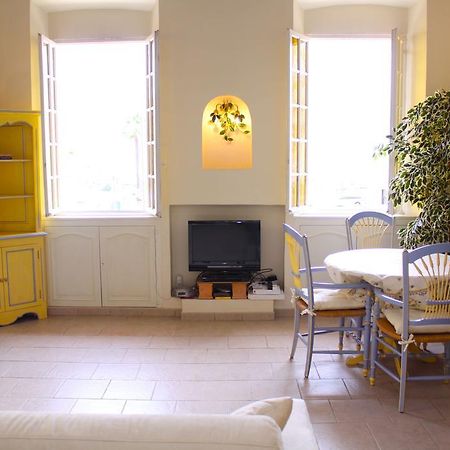 Very Charming Studio Apartment On Port In Cannes A Short Walk To Palais With Aircon And Internet 411 Exterior photo