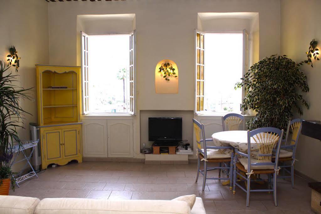 Very Charming Studio Apartment On Port In Cannes A Short Walk To Palais With Aircon And Internet 411 Exterior photo