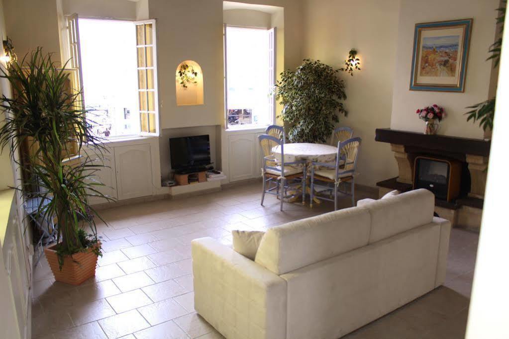 Very Charming Studio Apartment On Port In Cannes A Short Walk To Palais With Aircon And Internet 411 Exterior photo