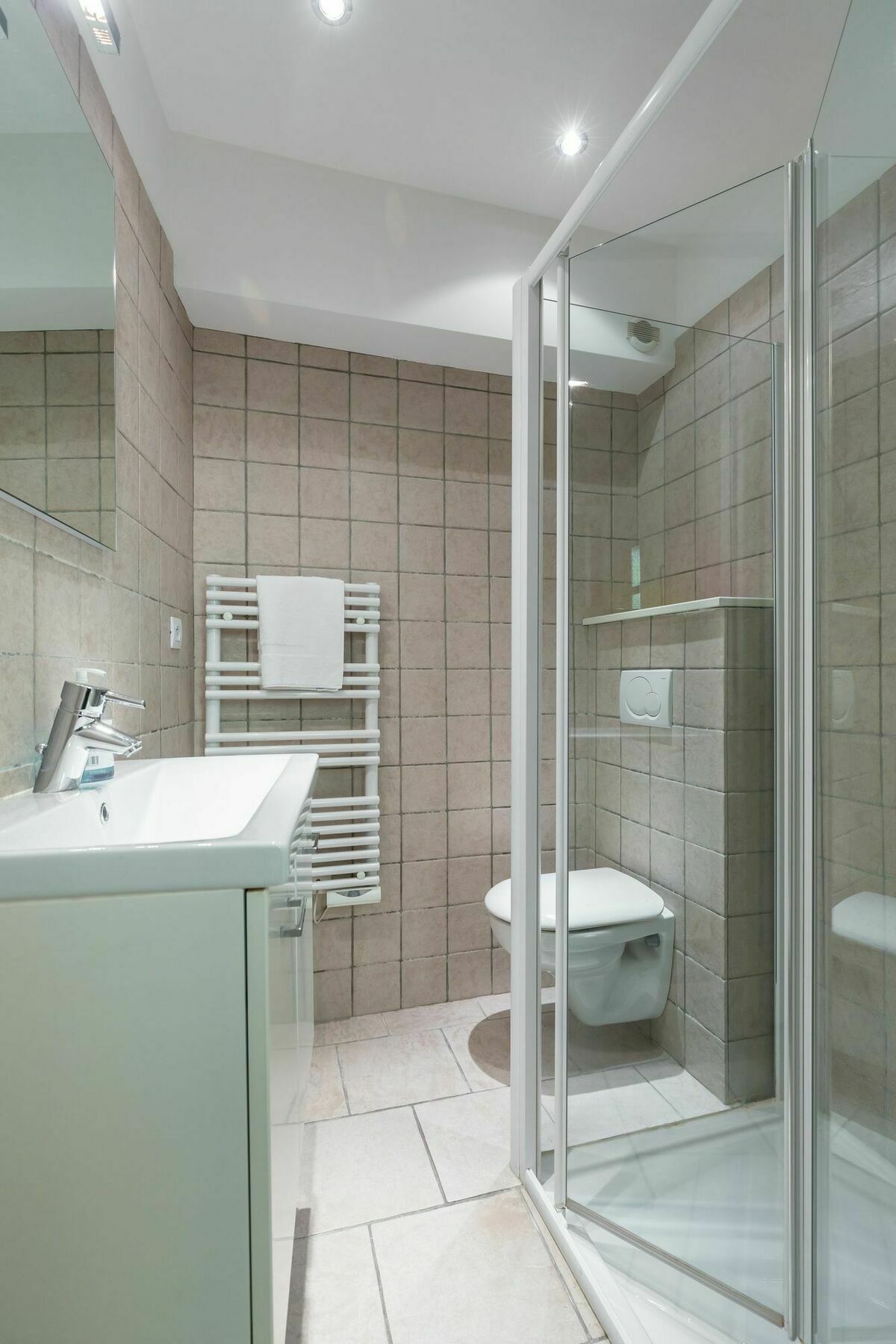 Very Charming Studio Apartment On Port In Cannes A Short Walk To Palais With Aircon And Internet 411 Exterior photo