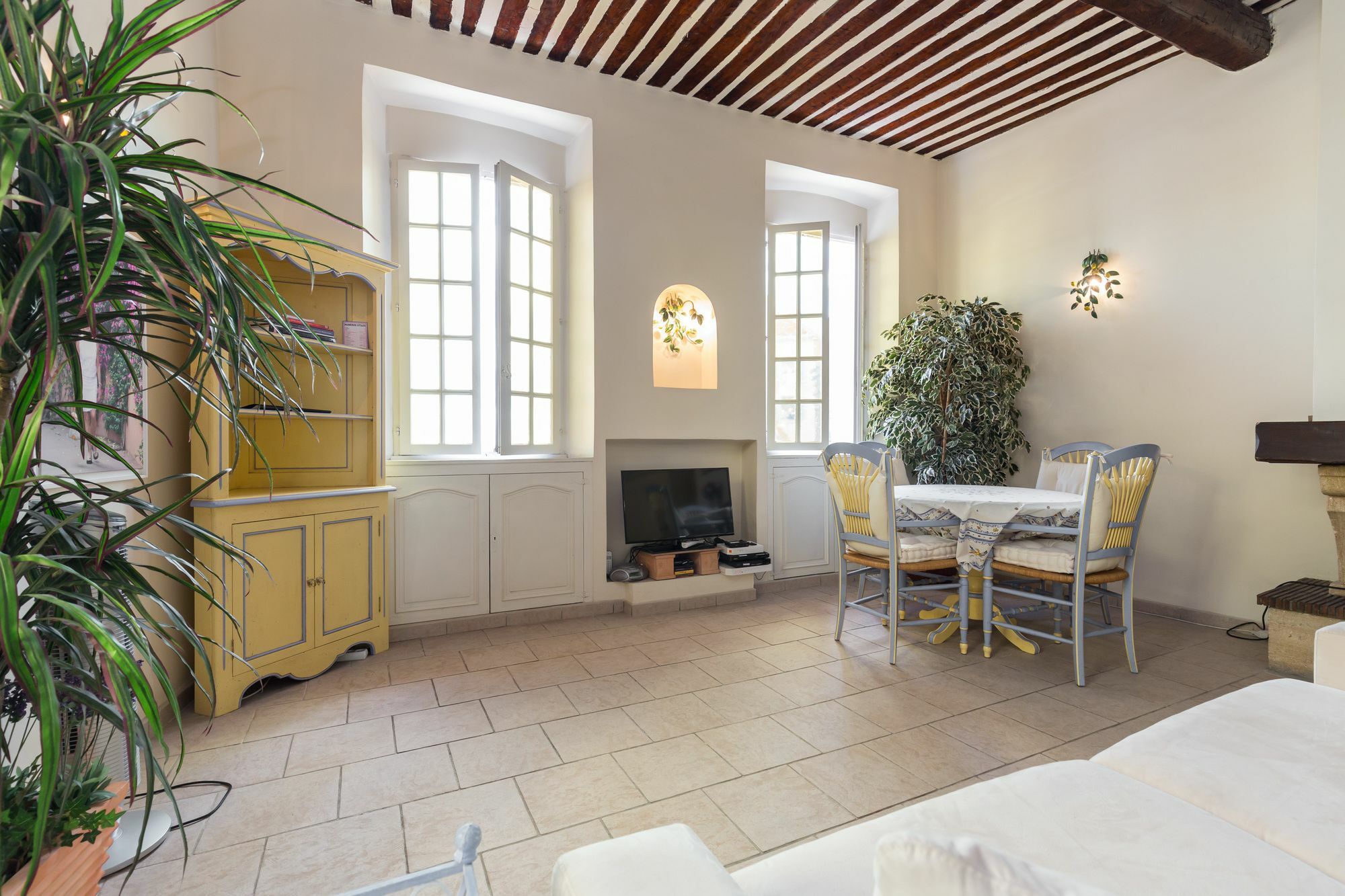 Very Charming Studio Apartment On Port In Cannes A Short Walk To Palais With Aircon And Internet 411 Exterior photo